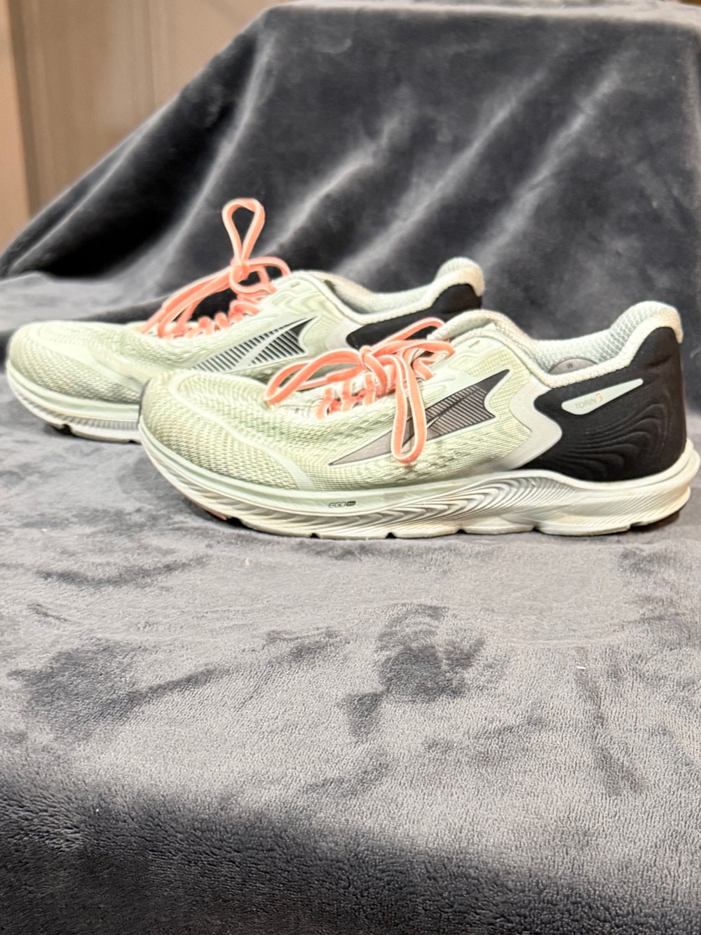 Altra Women's Torin Mint Green Running Sneakers with Coral Laces